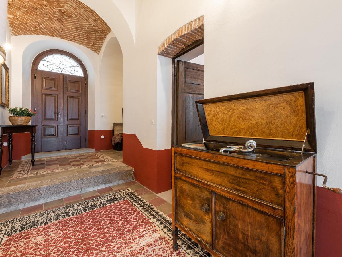 Palazzo Cherchi Dorgali Exterior photo